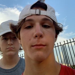 Meet your Posher, Alyson